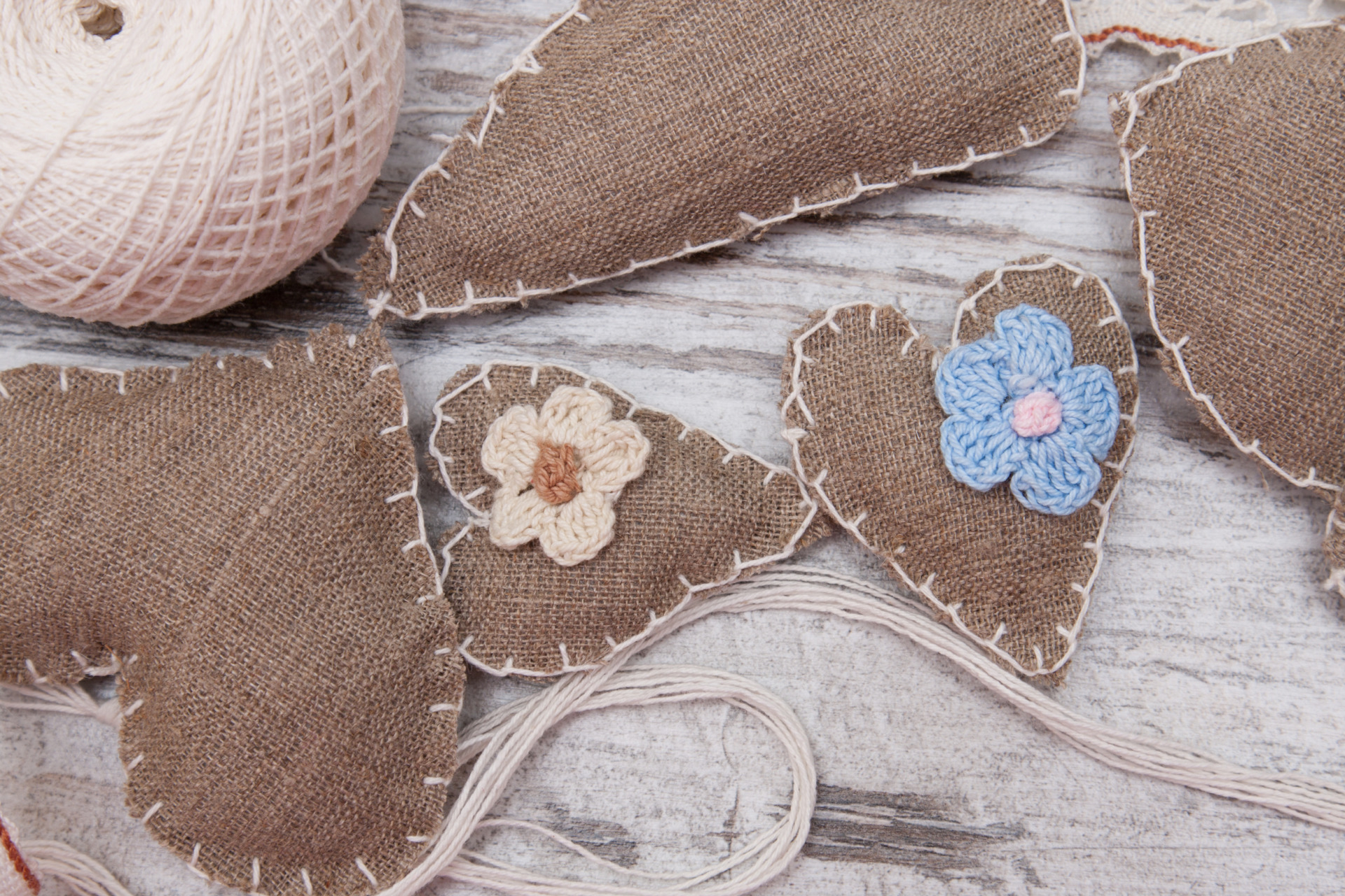 Canvas Hearts - Image 3